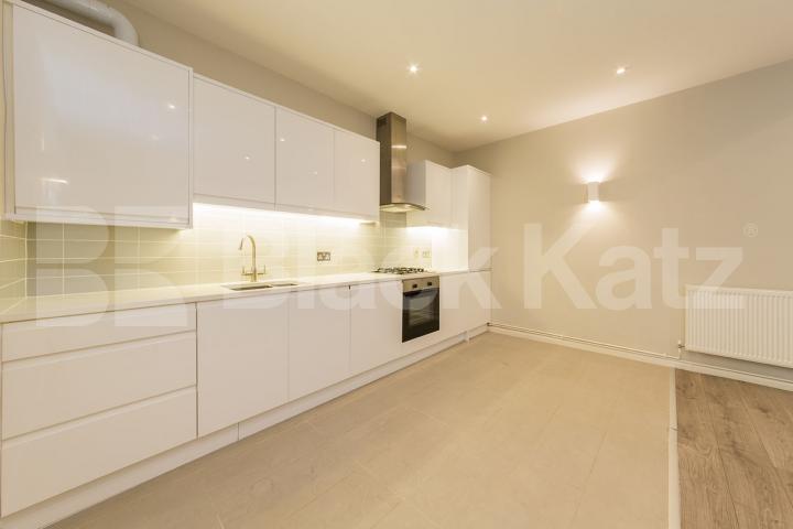 One bedroom warehouse apartment offering loft style features Eagle House, Eagle Wharf Road  , Angel / Shoreditch / Old Street